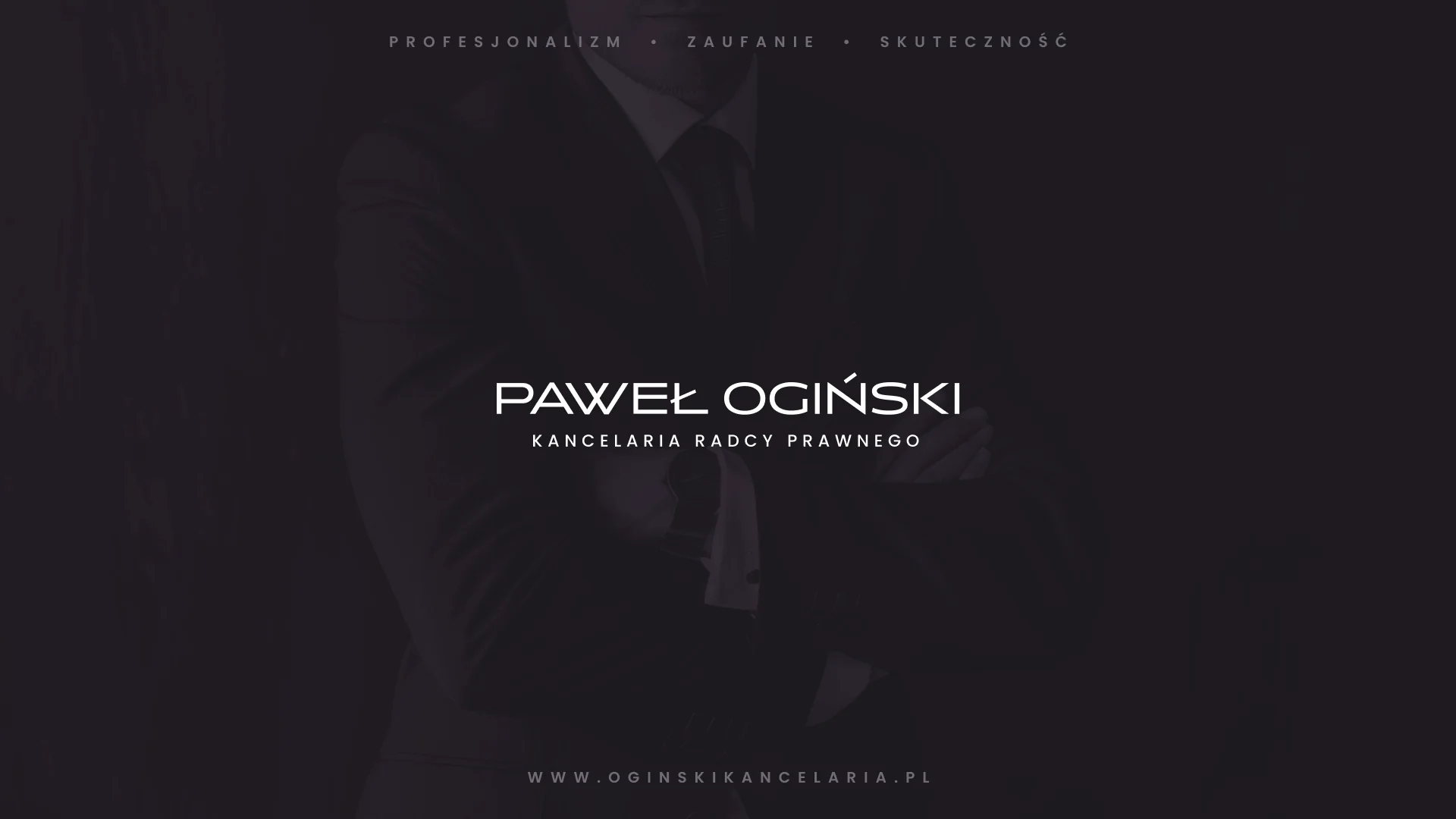Logotyp Paweł Ogiński Kancelaria Radcy Prawnego na ciemnym tle